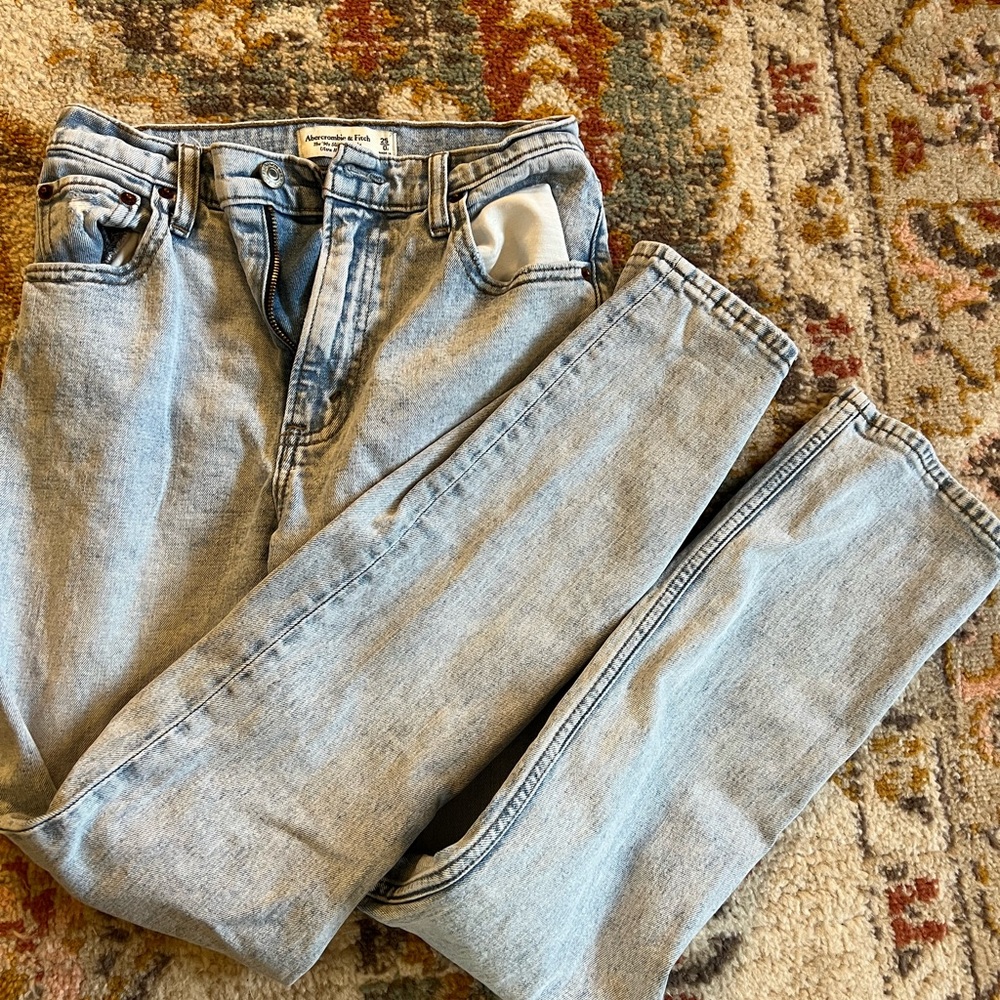 Abercrombie & Fitch The 90s slim straight ultra high rise